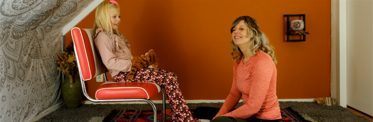 Je kind overprikkeld? Doe een voetmassage