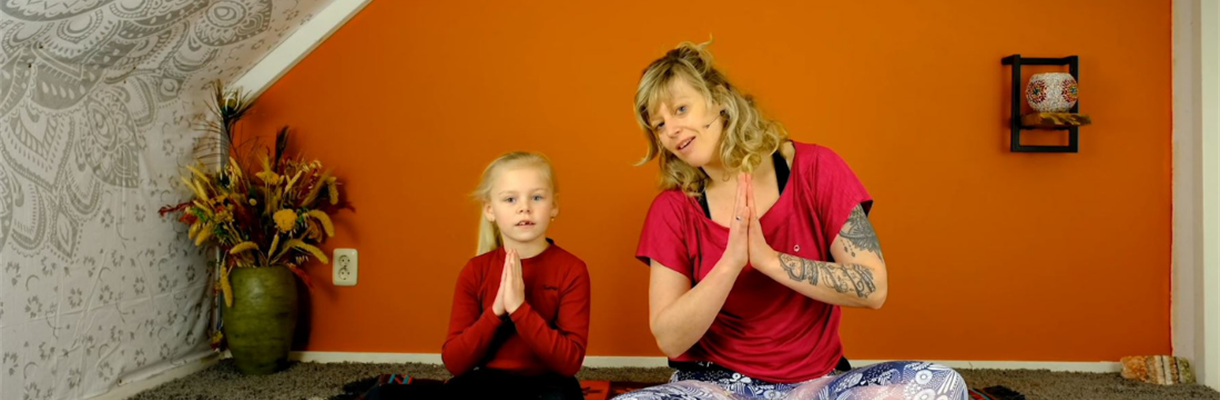 Yogales terugkijken: - ouder &amp; kind yoga