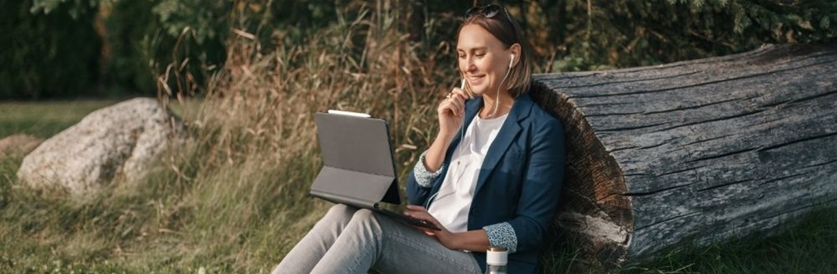 Gezonder werken, deze mevrouw doet dat door buiten in de natuur te werken